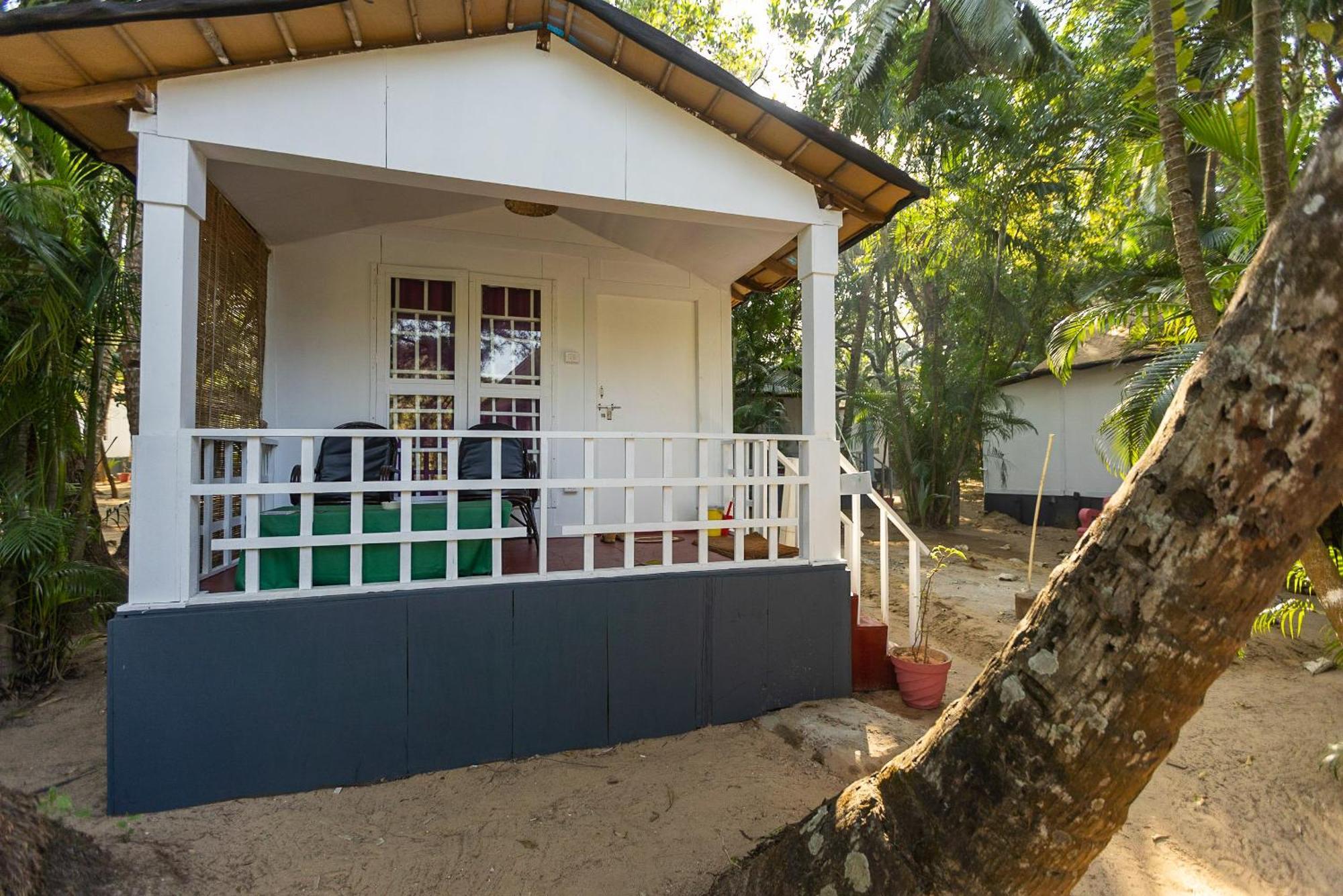 Feather Touch Hotels And Resorts Palolem Exterior photo